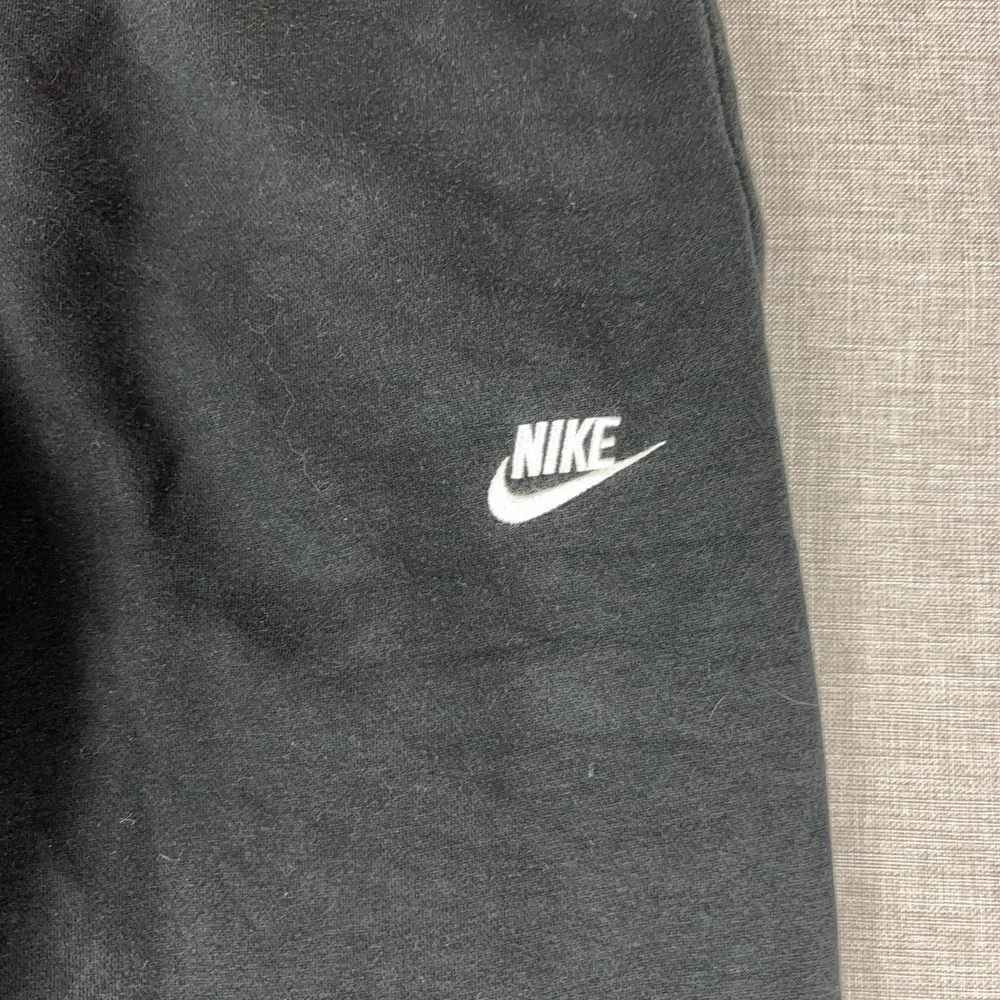 Nike Sweatpants Mens Large Black Fleece Slim Tapered Drawstring Pockets